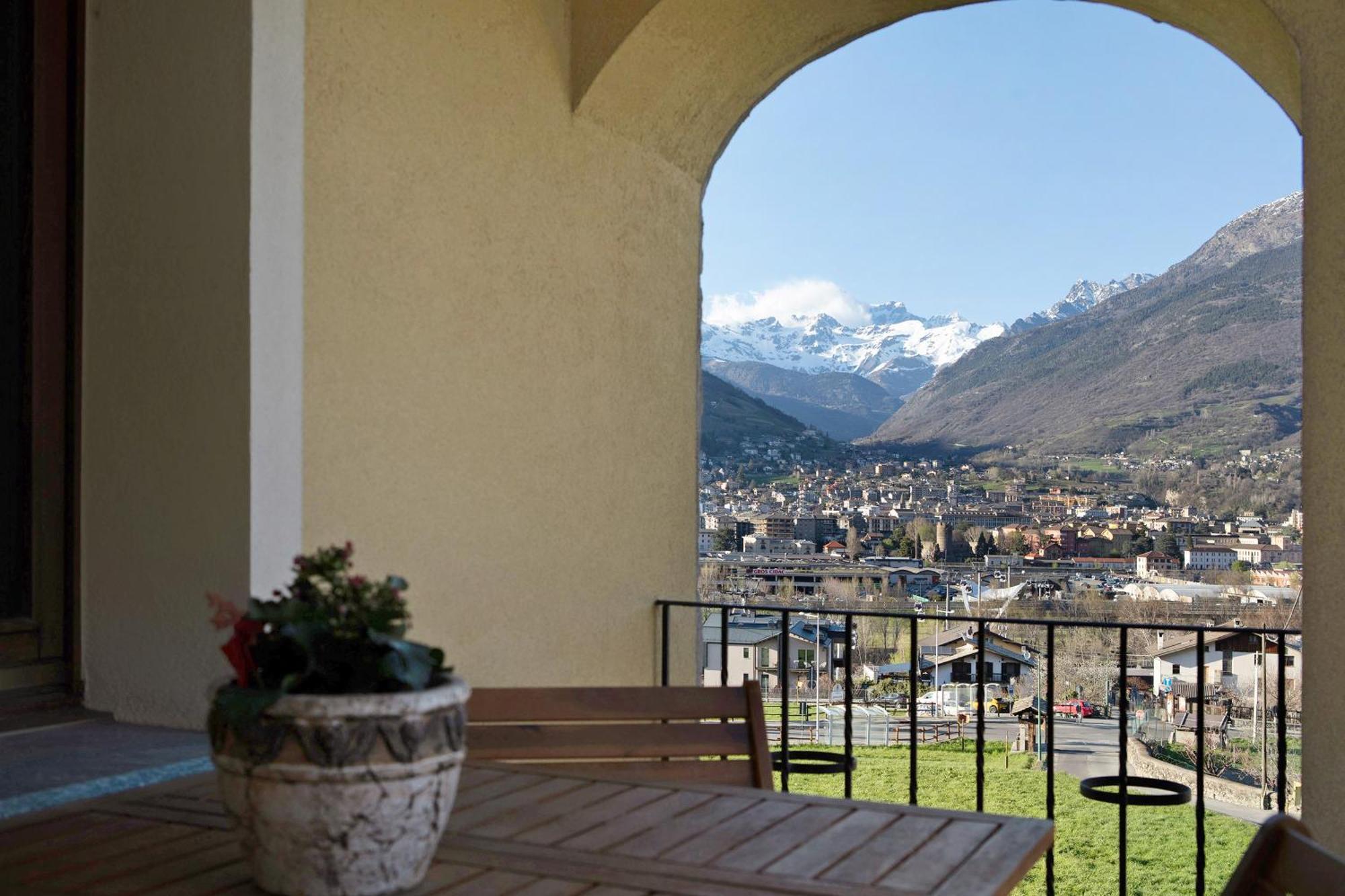 Ampaillan 002 Appartement Aosta Buitenkant foto